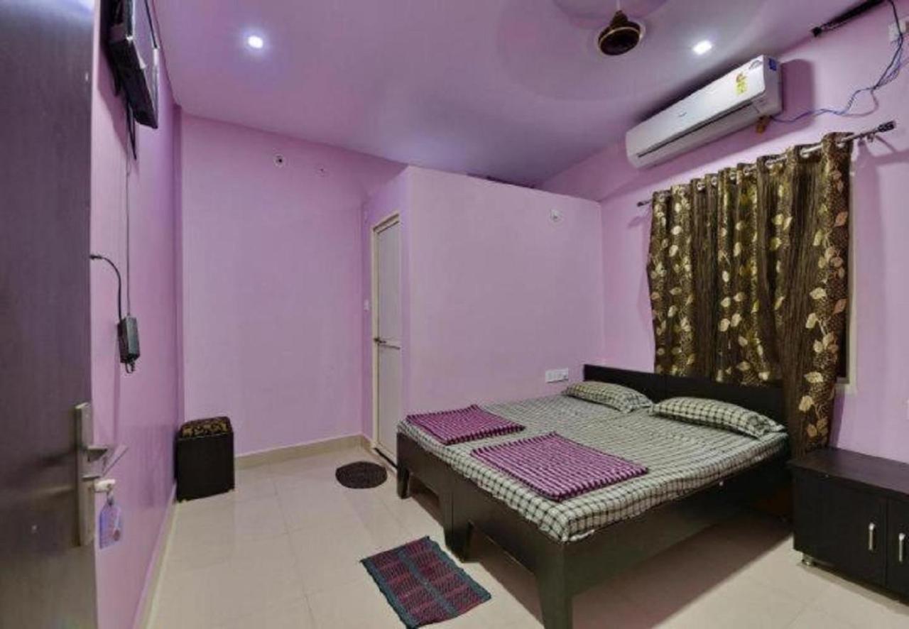 Mansarovar Guest House Uddzsaín Kültér fotó